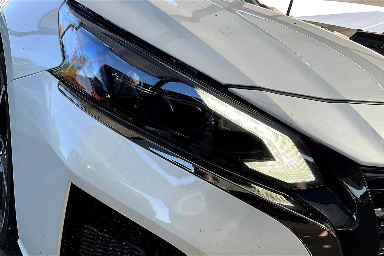 New 2025 Nissan Altima 2.5 SR w/ SR Premium Package image 18