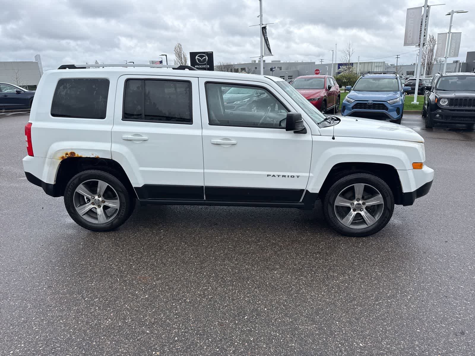 Used 2016 Jeep Patriot High Altitude image 4