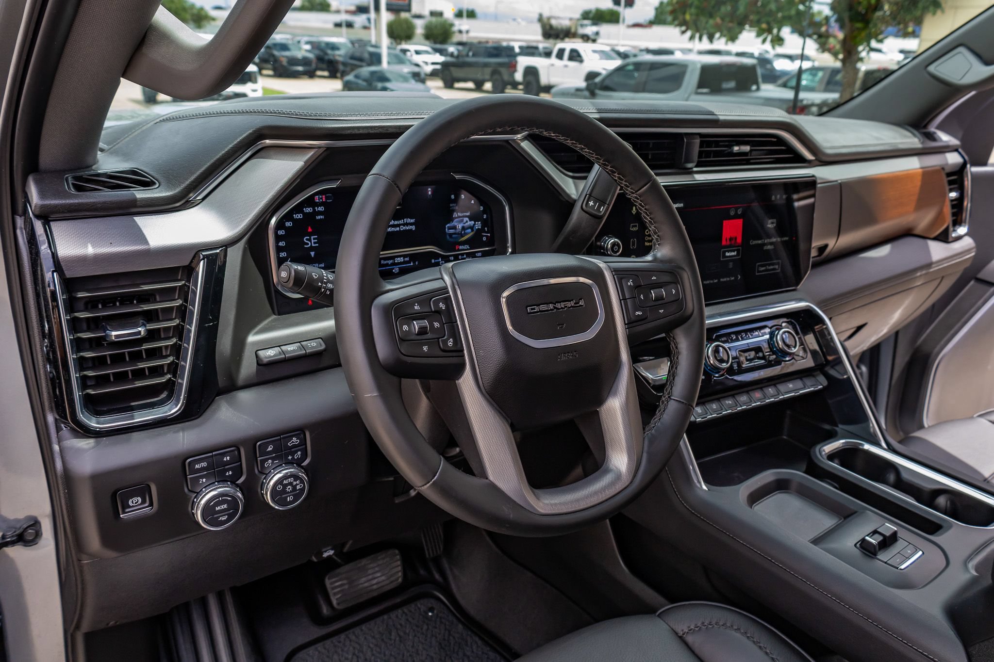 Used 2025 GMC Sierra 3500 Denali w/ Denali Reserve Package AWD/4WD image 17