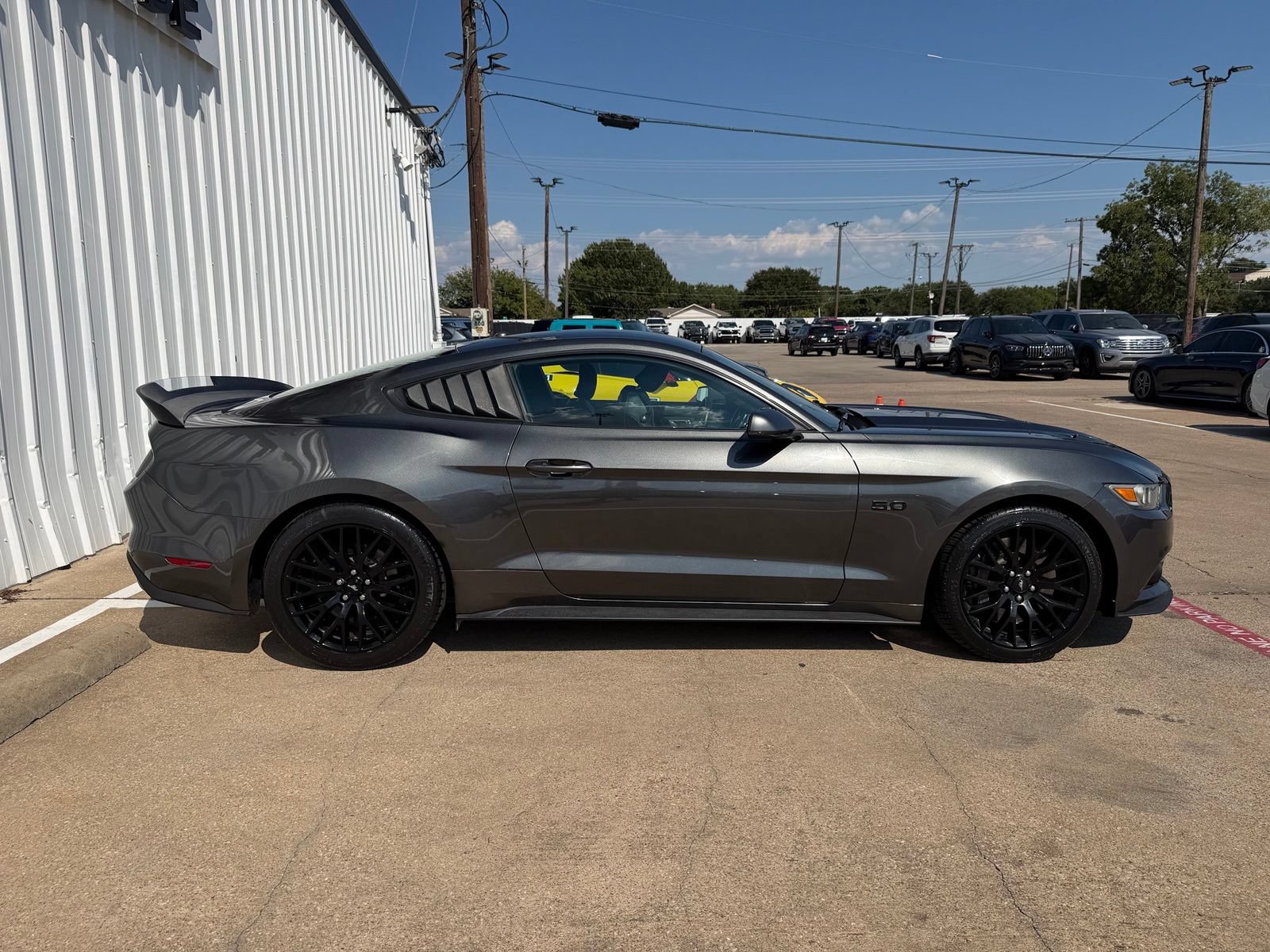 Used 2016 Ford Mustang GT Premium w/ GT Performance Package RWD image 8