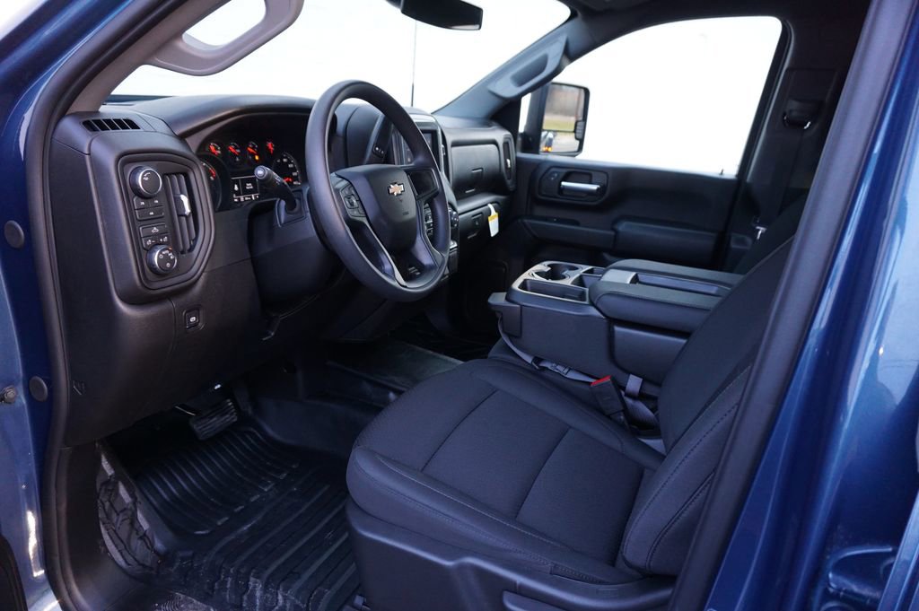 New 2026 Chevrolet Silverado 3500 W/T image 9