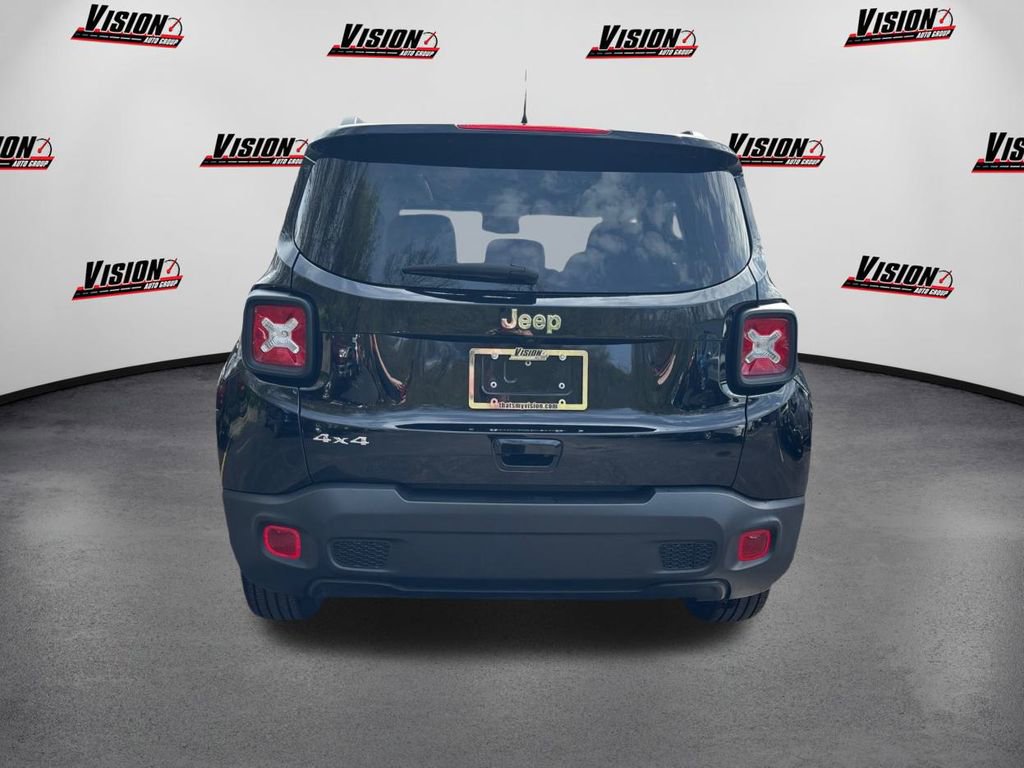 Used 2023 Jeep Renegade Latitude w/ Sun/Sound Group image 6