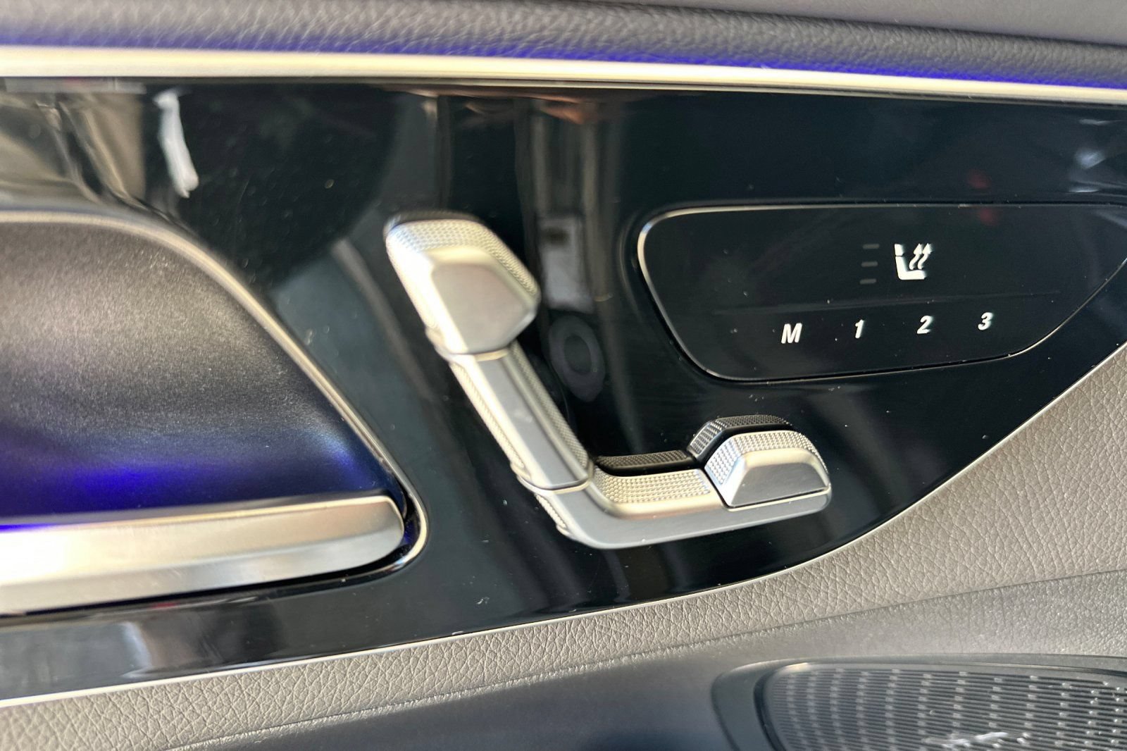 Used 2024 Mercedes-Benz GLC 300 image 14