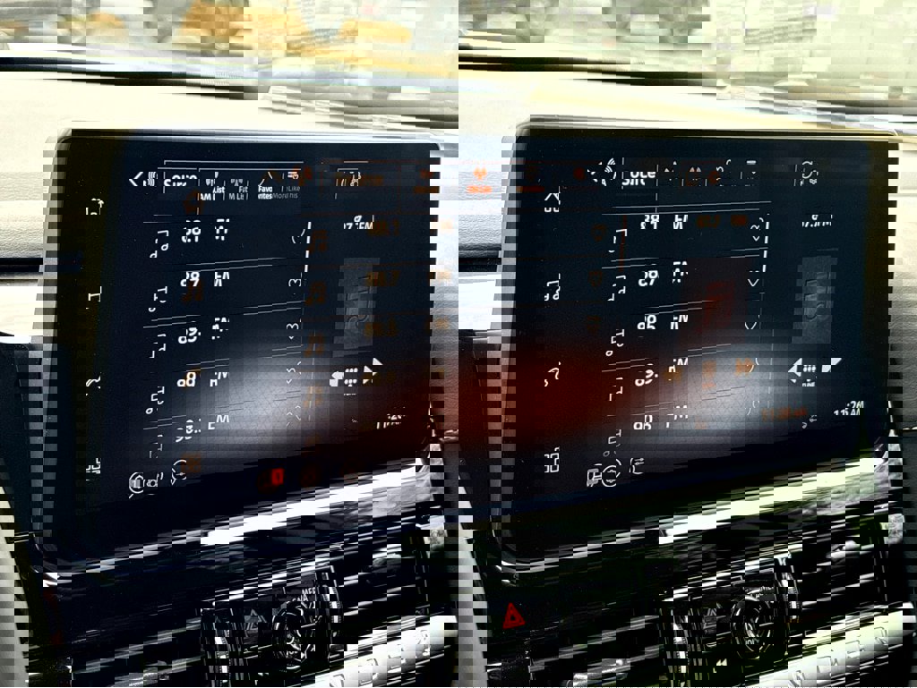 New 2026 Nissan Pathfinder SL image 7