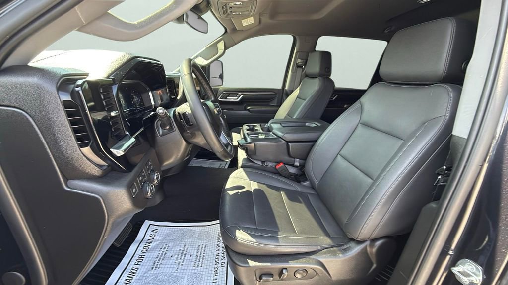 Used 2024 Chevrolet Silverado 2500 LTZ image 20