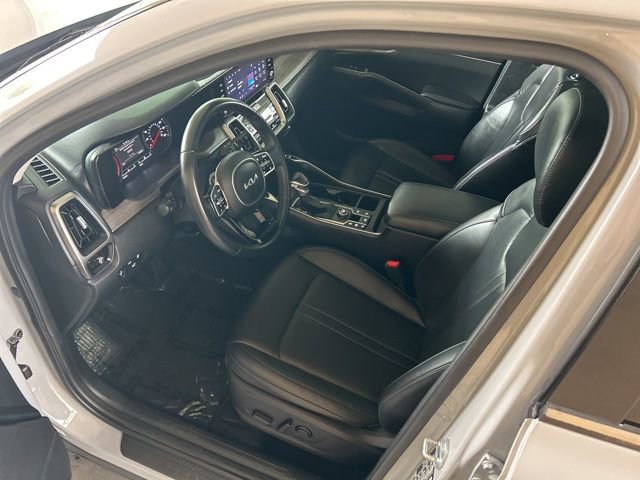 Used 2023 Kia Sorento EX w/ Panoramic Sunroof Package image 18