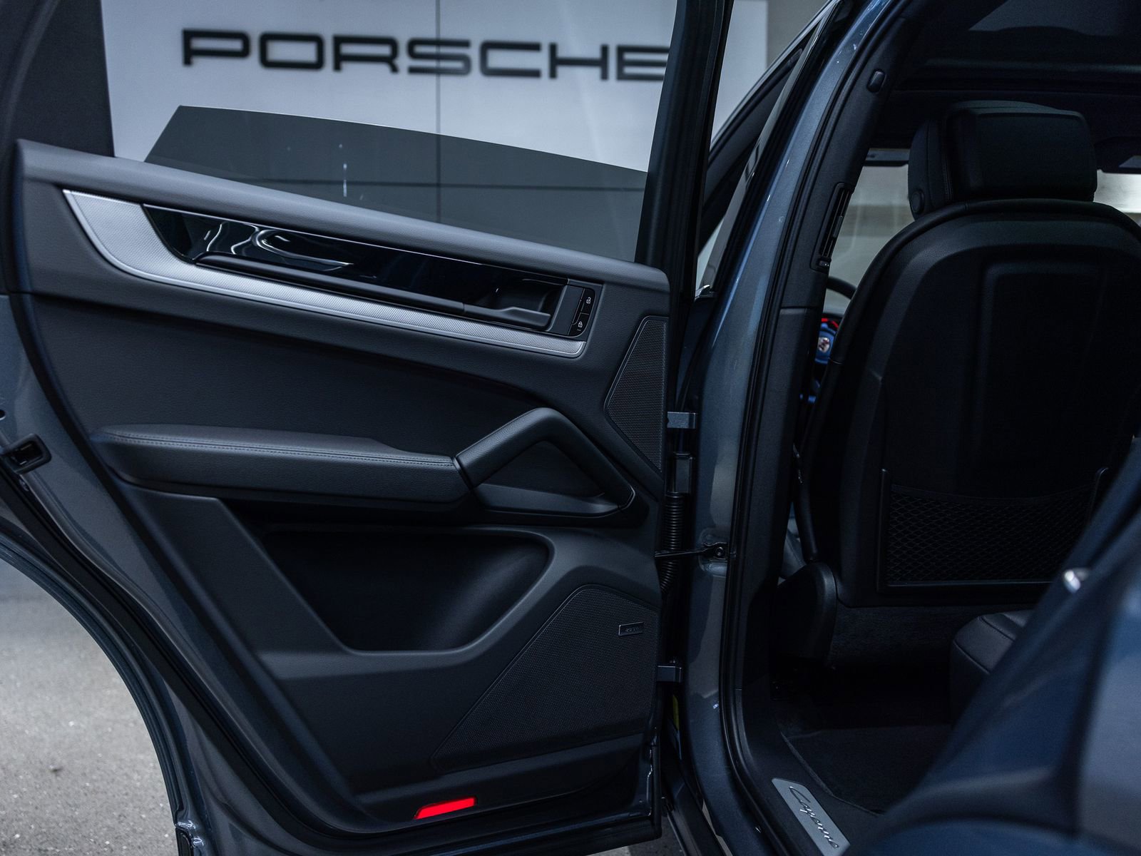 New 2026 Porsche Cayenne image 40