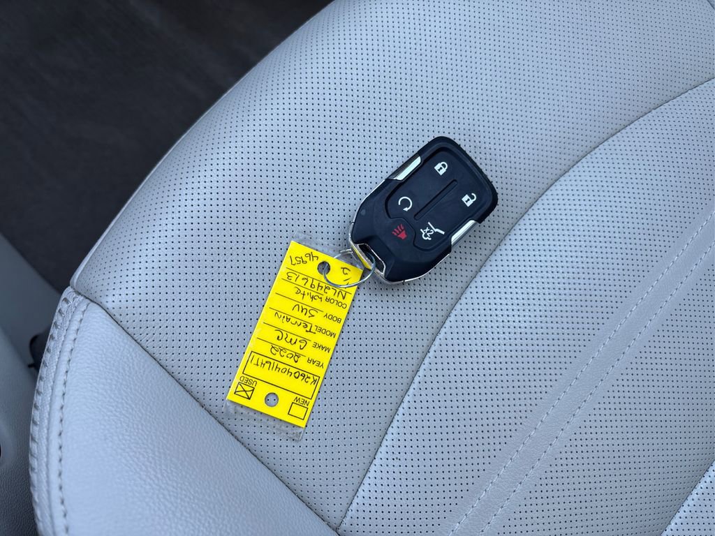 Used 2022 GMC Terrain Denali w/ Denali Premium Package AWD/4WD image 43