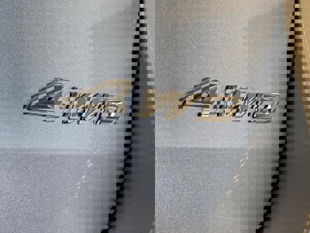 Used 2022 Ford Explorer XLT w/ Equipment Group 202A image 8