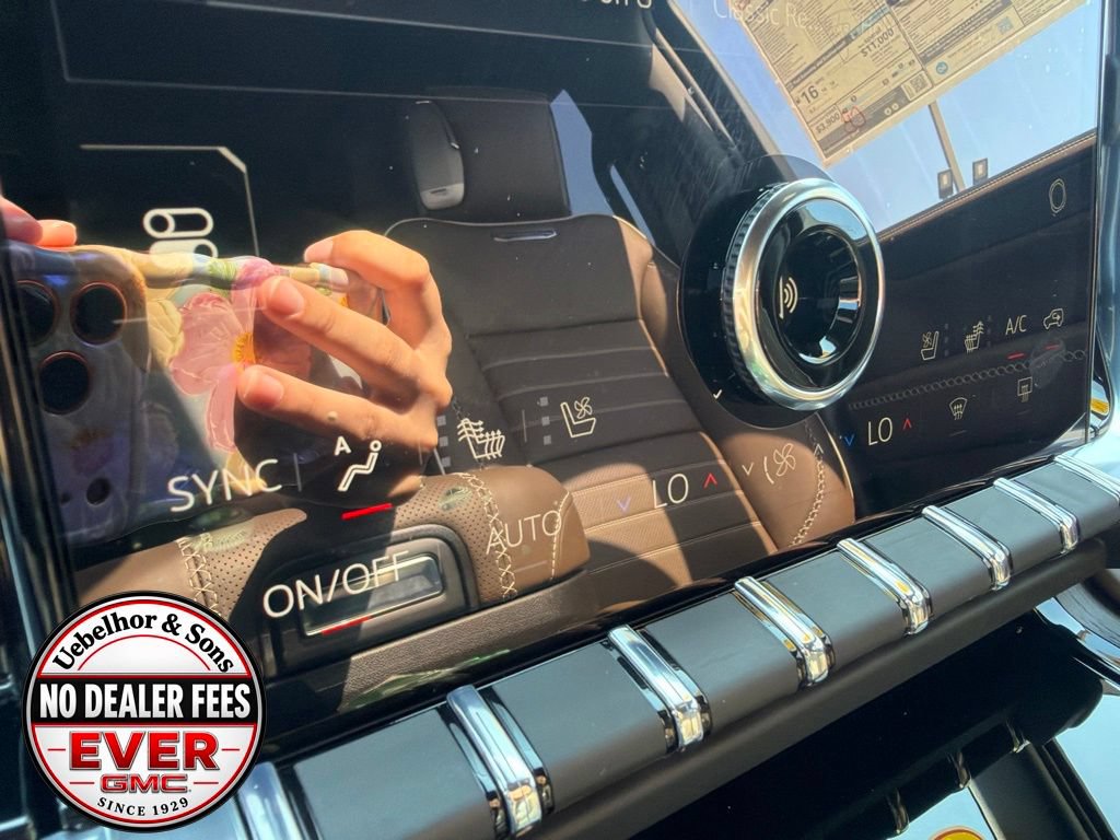 New 2026 GMC Yukon Denali Ultimate AWD/4WD image 38