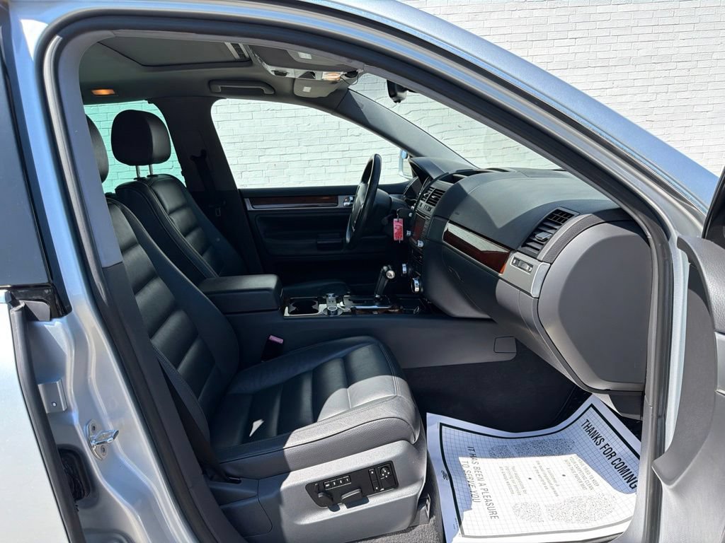 Used 2006 Volkswagen Touareg V10 TDI AWD/4WD image 12