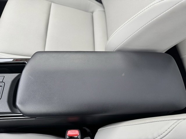 Certified 2024 Toyota Prius XLE image 23