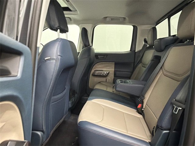 Used 2025 Ford Maverick Lariat image 18