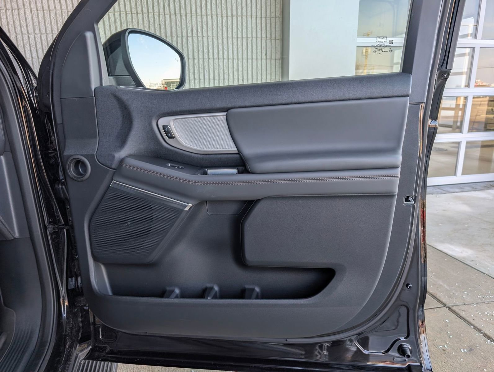 Used 2025 Ford Expedition Active image 43