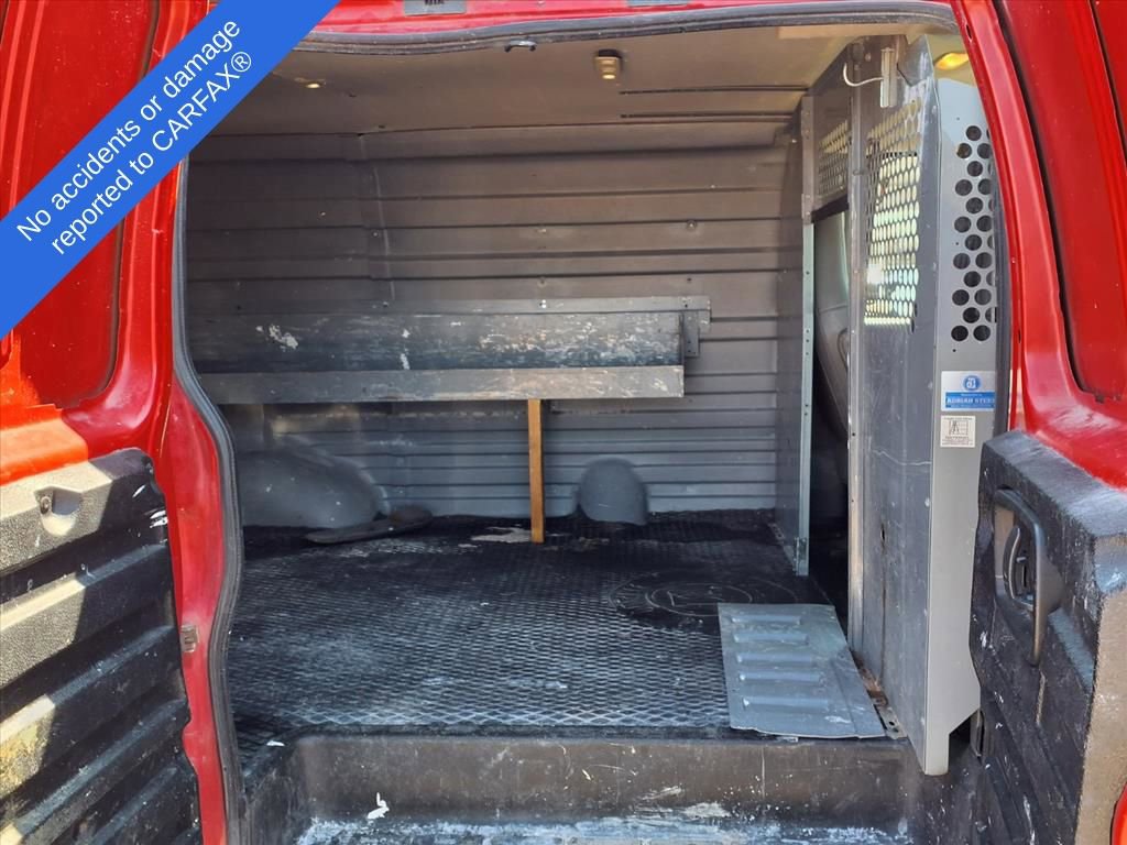 Used 2017 Chevrolet Express 2500 RWD image 13