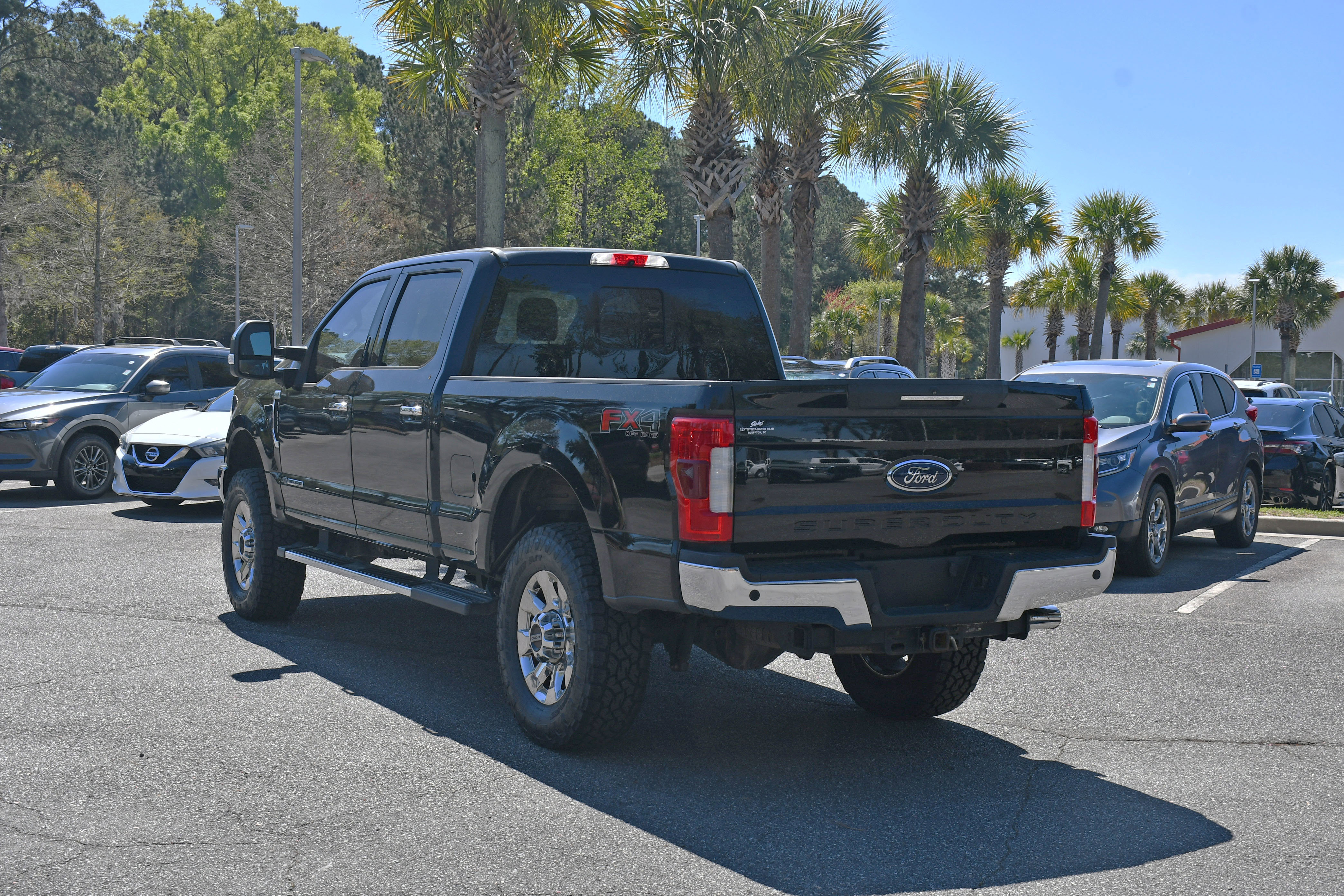 Used 2018 Ford F350 Lariat w/ Lariat Ultimate Package AWD/4WD image 3