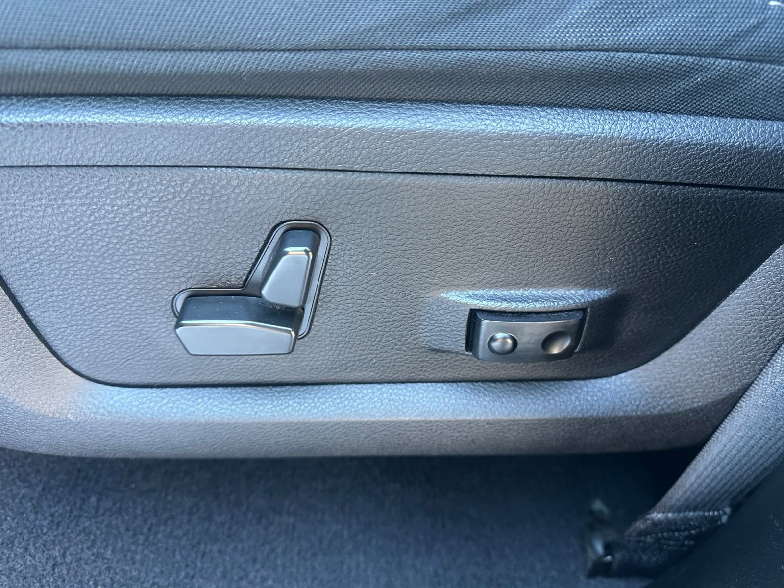 Used 2022 RAM 1500 Classic Warlock w/ Electronics Group image 21