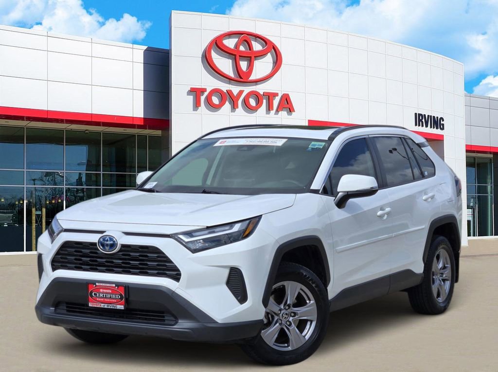 Used 2024 Toyota RAV4 XLE w/ Convenience Package image 1