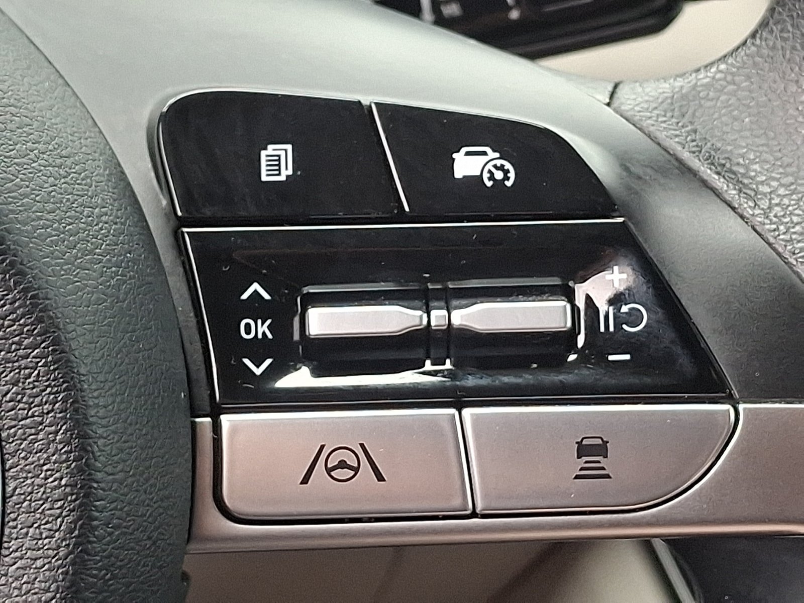 Certified 2024 Hyundai Tucson SEL AWD/4WD image 22
