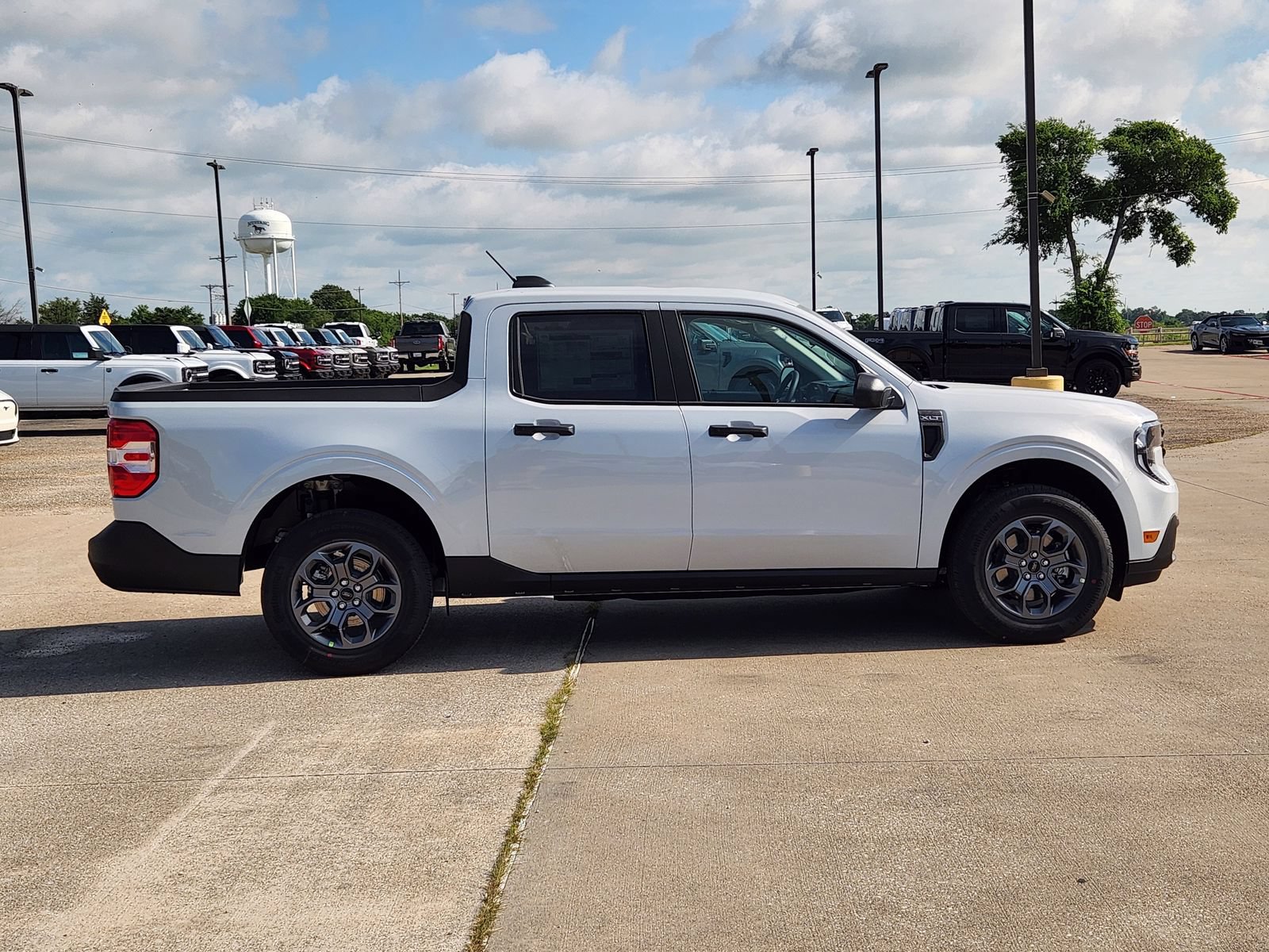 New 2026 Ford Maverick XLT FWD image 7