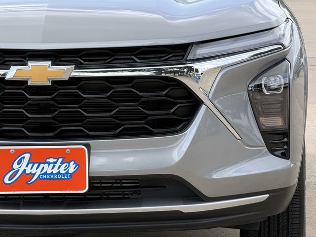 Certified 2025 Chevrolet Trax LT w/ Driver Confidence Package FWD image 9