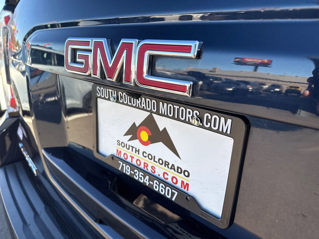 Used 2019 GMC Yukon SLT w/ Open Road Package AWD/4WD image 13