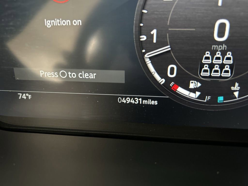 Used 2024 Land Rover Defender 130 X-Dynamic SE image 53