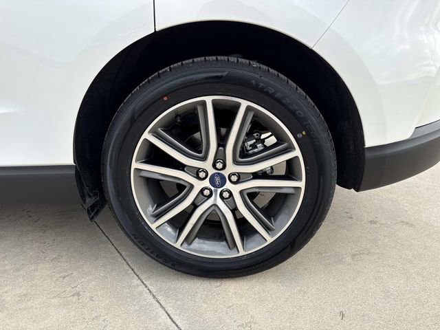 Used 2020 Ford Edge Titanium image 27