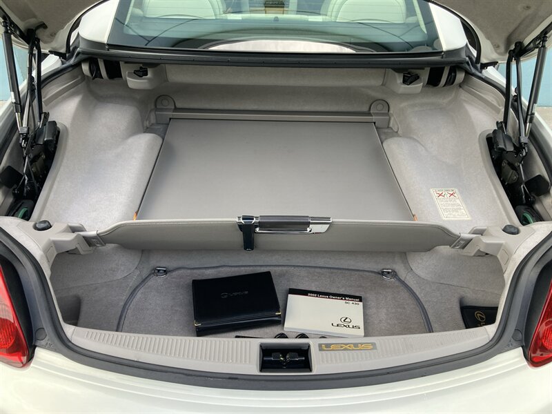 Used 2002 Lexus SC 430 Convertible RWD image 33