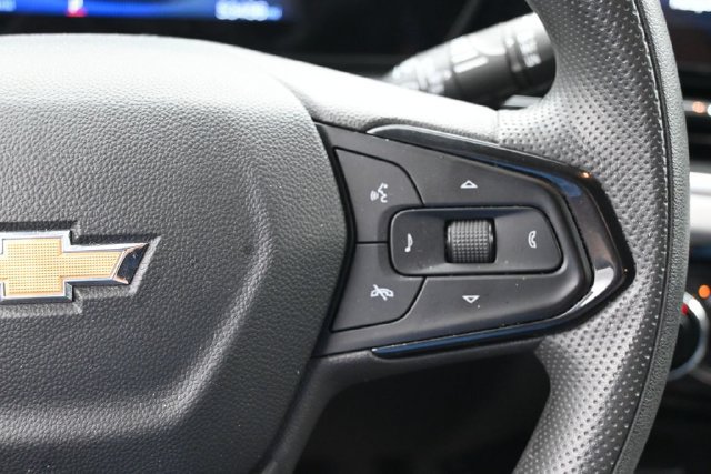 Used 2024 Chevrolet Trax LT FWD image 17