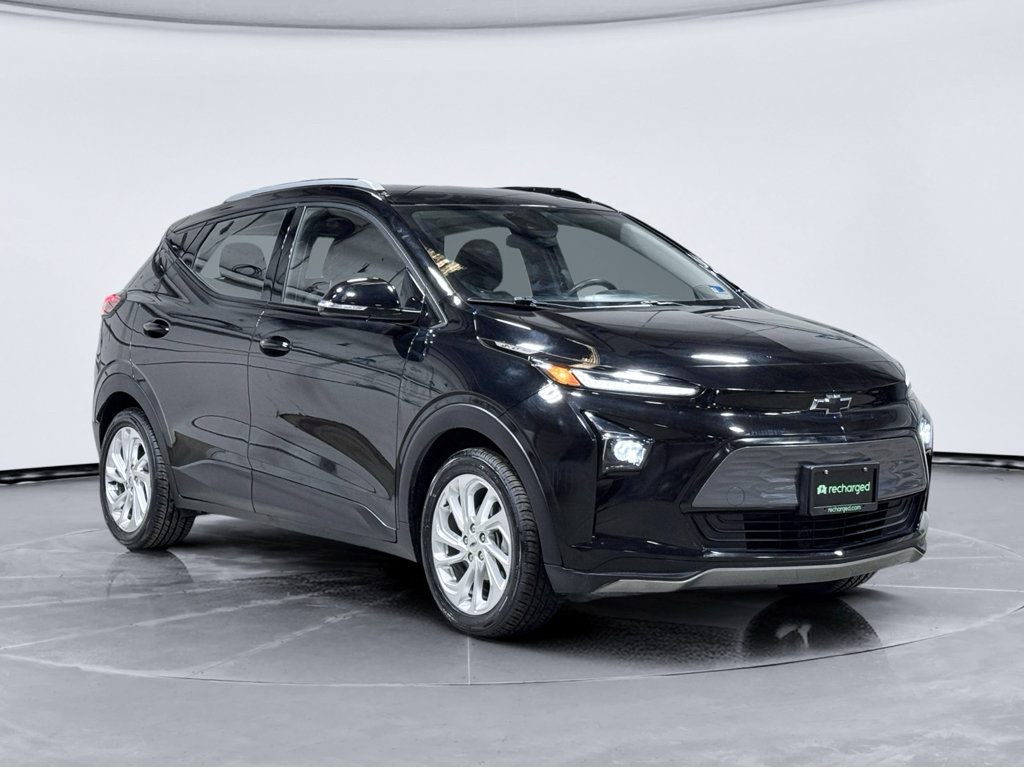 Used 2023 Chevrolet Bolt EUV LT w/ Driver Confidence Package FWD image 4