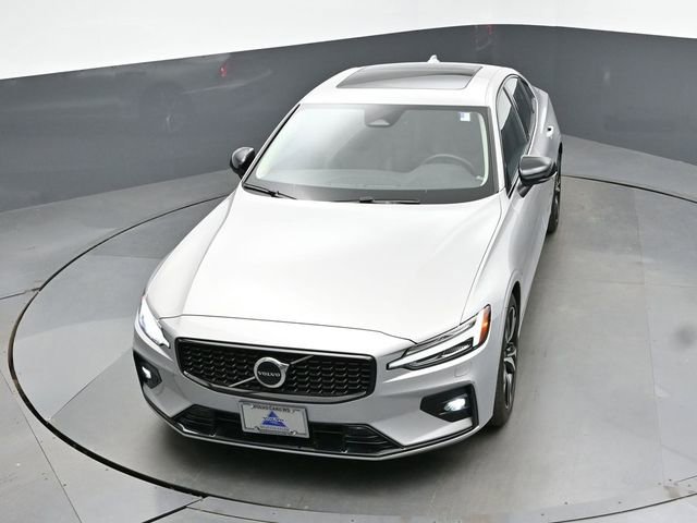 Used 2023 Volvo S60 B5 Core w/ Climate Package FWD image 19