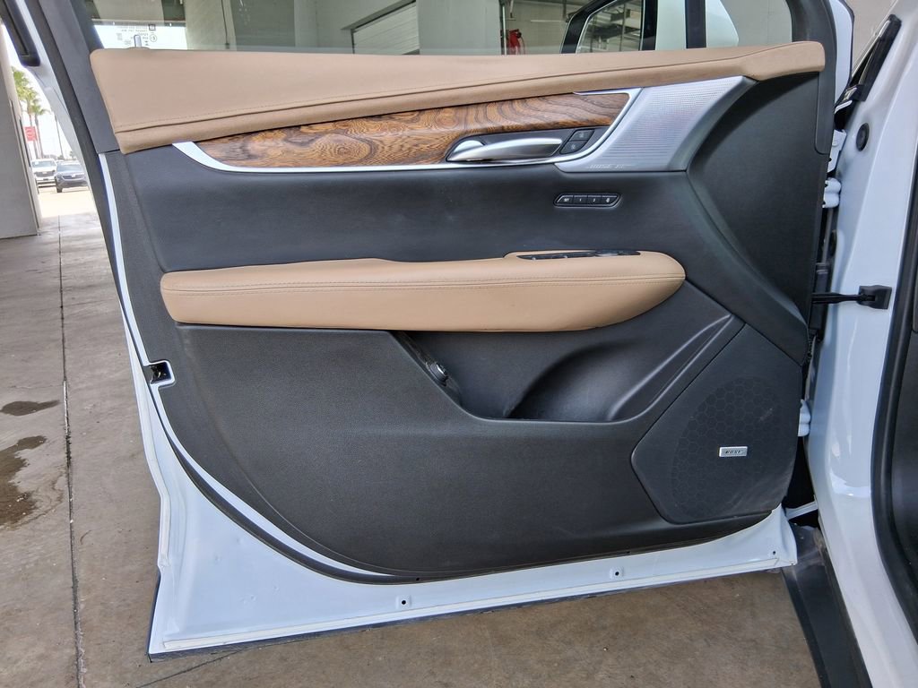 Used 2024 Cadillac XT5 Premium Luxury w/ Platinum Package FWD image 18