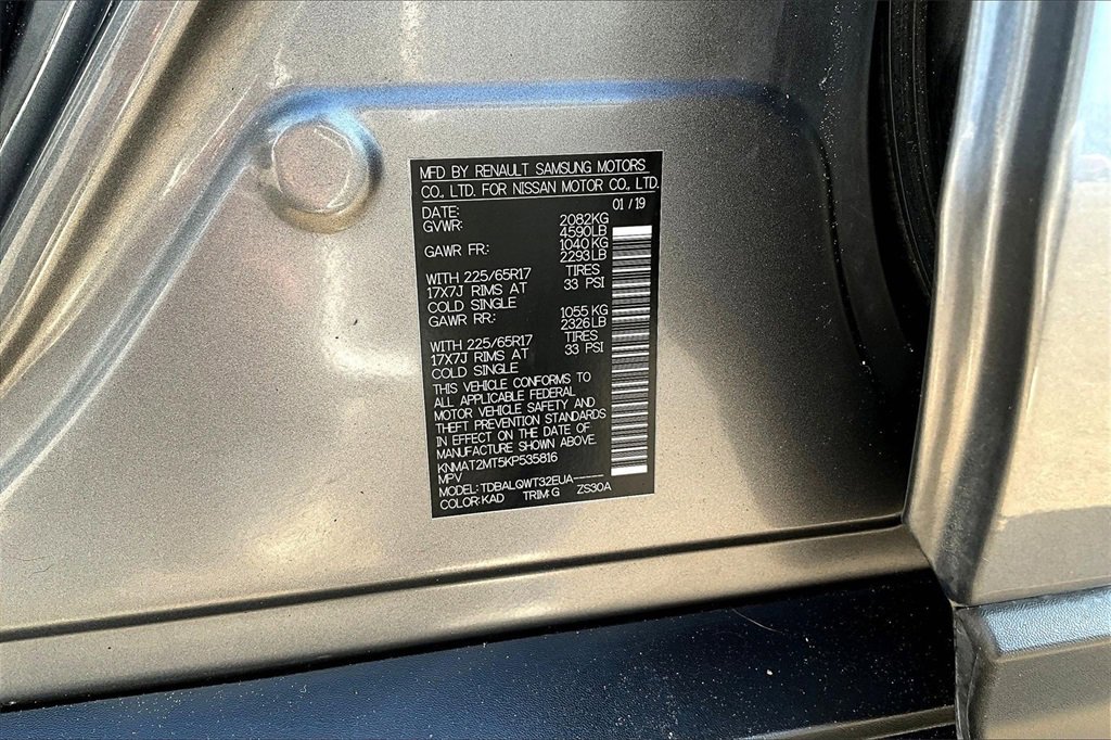 Used 2019 Nissan Rogue SV image 35