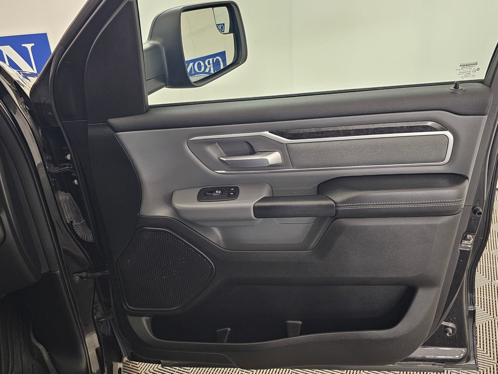 Used 2023 RAM 1500 Big Horn AWD/4WD image 25
