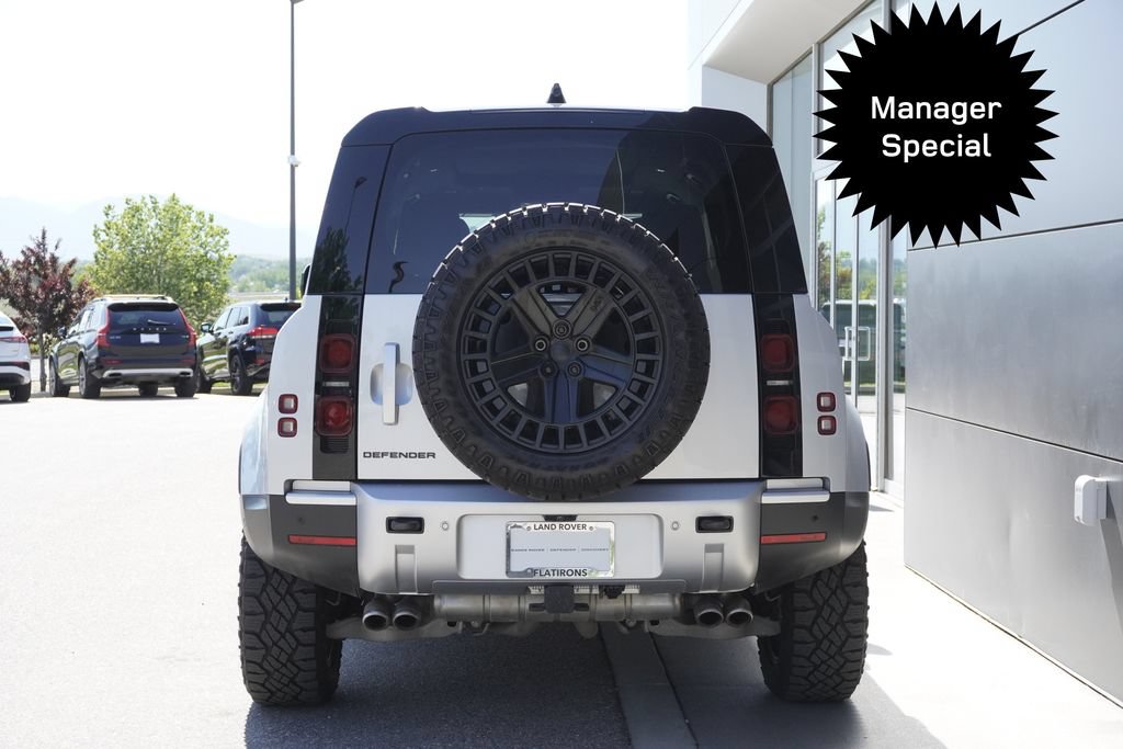 Used 2024 Land Rover Defender 110 SE AWD/4WD image 6