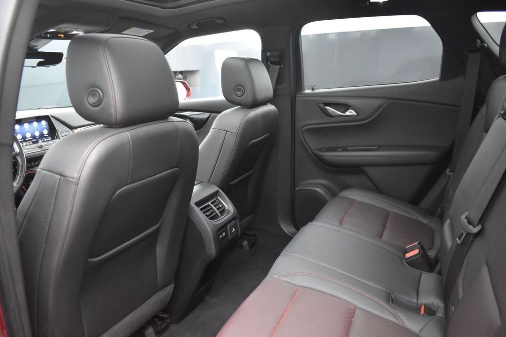 Used 2019 Chevrolet Blazer RS FWD image 30