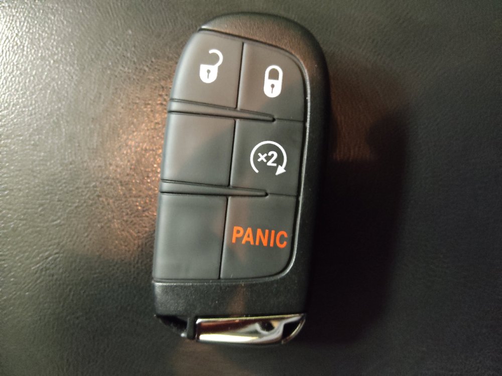 Used 2018 Jeep Compass Latitude w/ Popular Equipment Group FWD image 32