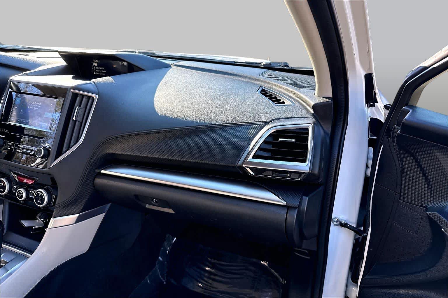 Used 2019 Subaru Forester Premium AWD/4WD image 19
