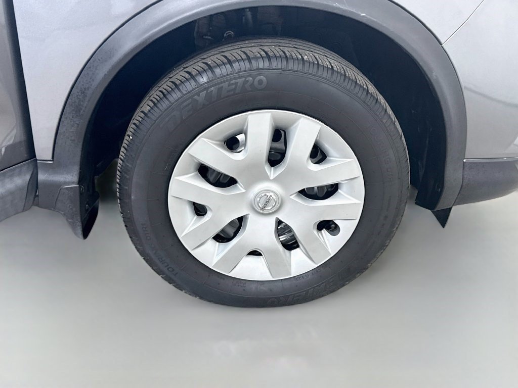 Used 2020 Nissan Rogue Sport S FWD image 30