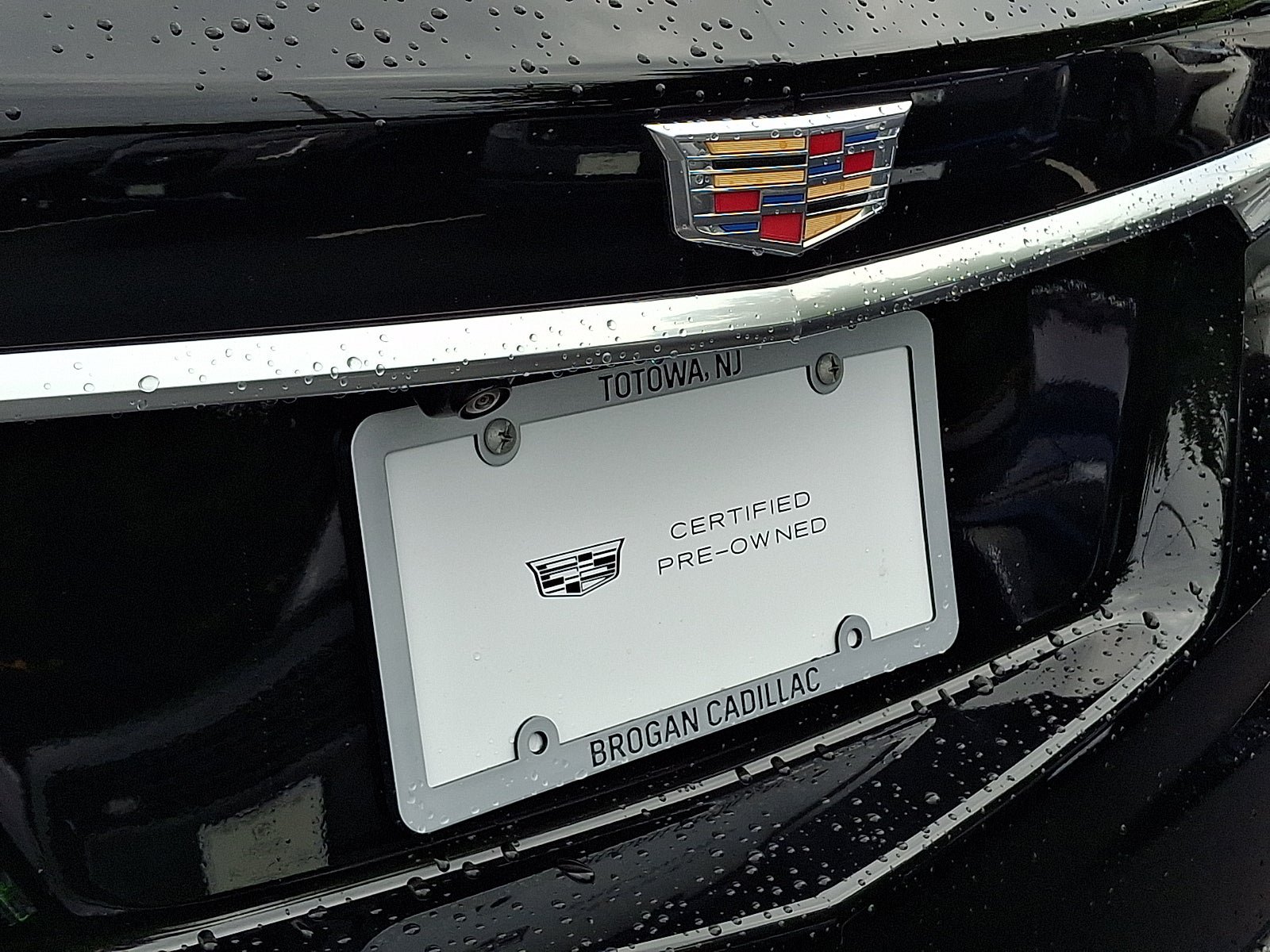Certified 2024 Cadillac XT5 Premium Luxury w/ LPO, Floor Liner Package AWD/4WD image 33