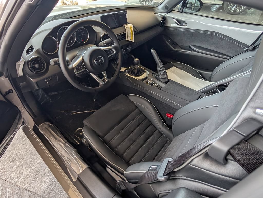 New 2026 MAZDA MX-5 Miata RF Club RWD image 4