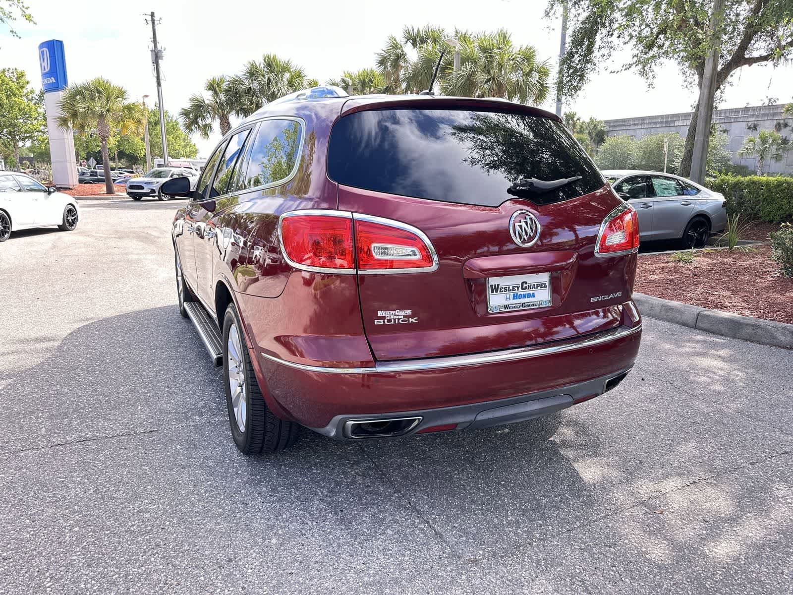 Used 2015 Buick Enclave Premium w/ Experience Buick Package FWD image 4