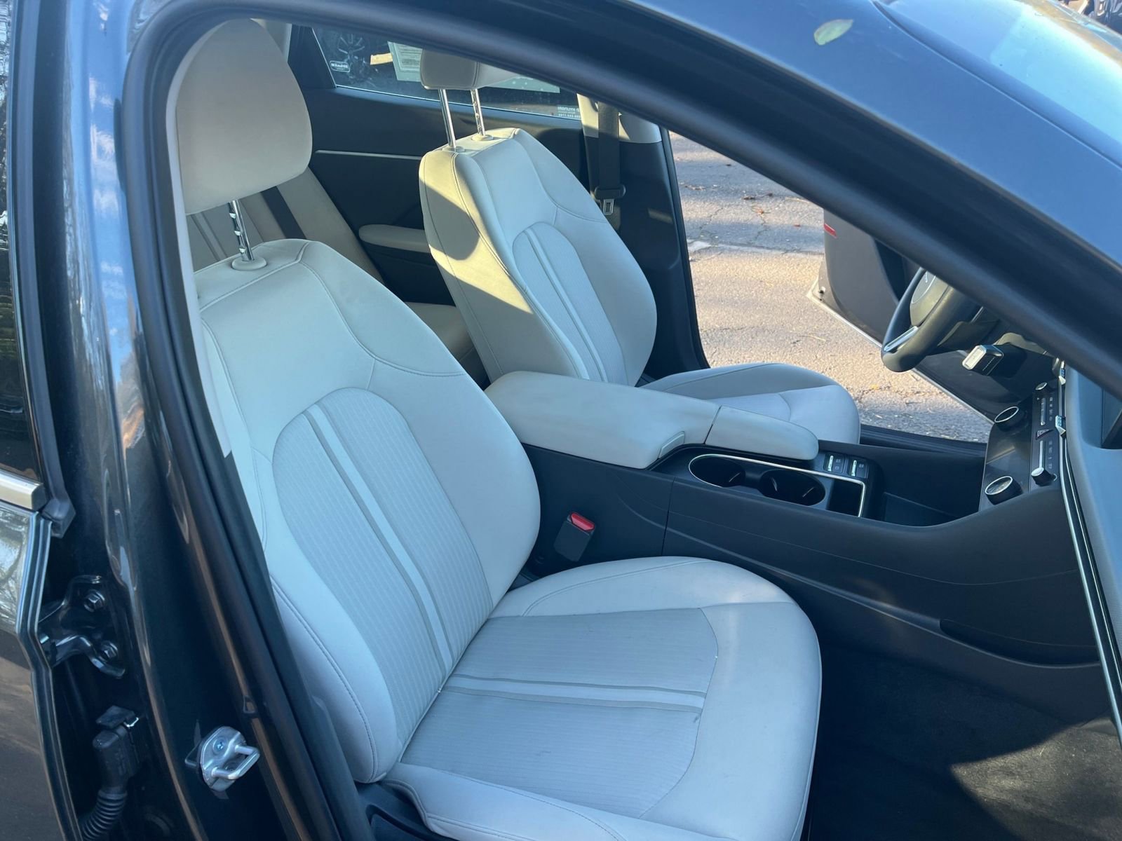 Used 2025 Hyundai Sonata SEL FWD image 36
