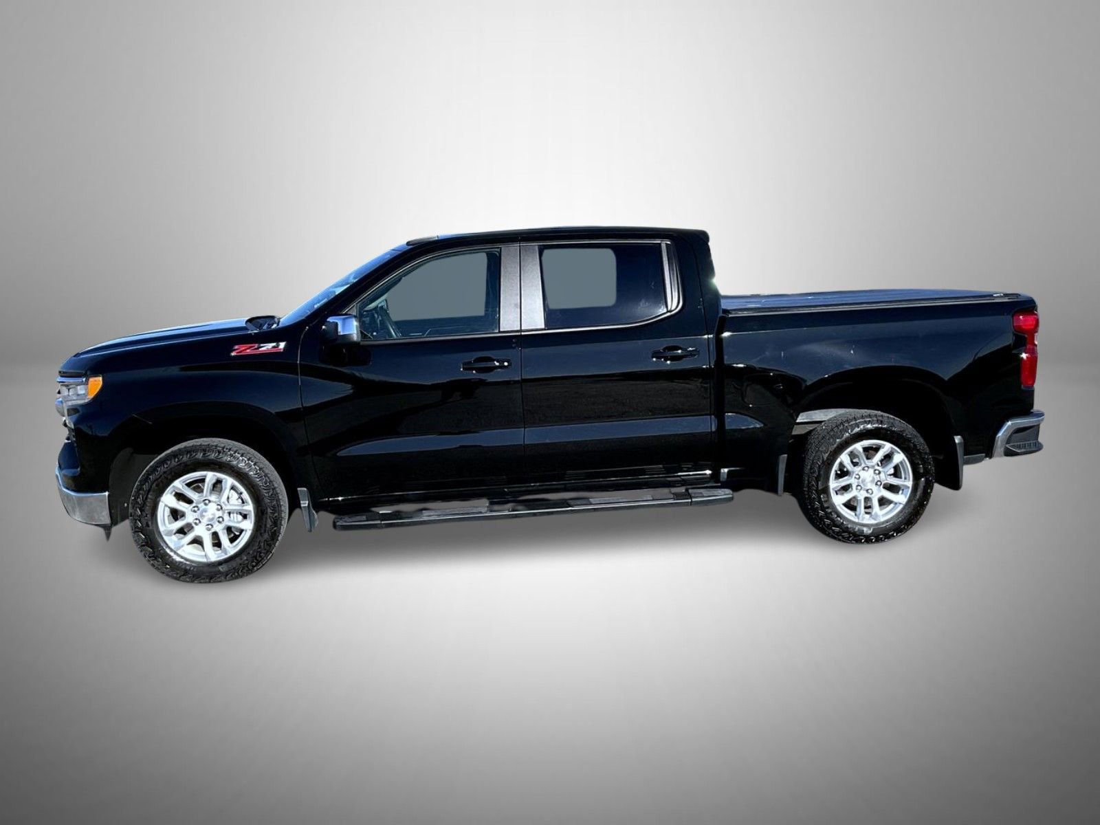 Certified 2023 Chevrolet Silverado 1500 LT w/ Z71 Off-Road Package image 8