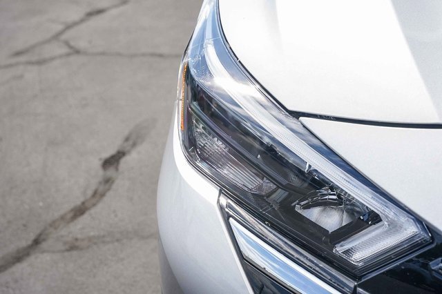 New 2025 Nissan Versa SV w/ Trunk Package image 11