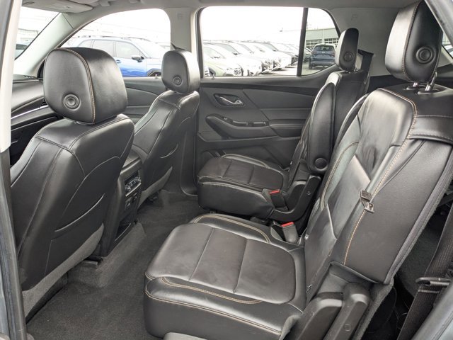 Used 2018 Chevrolet Traverse LT w/ LPO, 'HIT The Road' Package image 17
