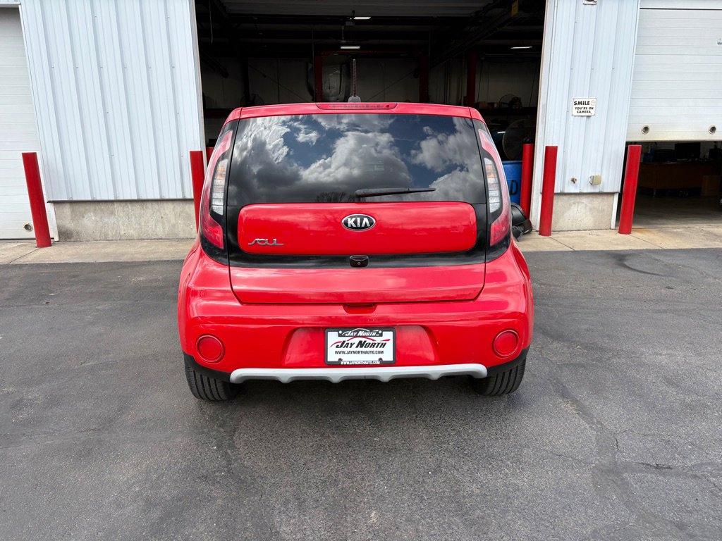 Used 2019 Kia Soul + image 4