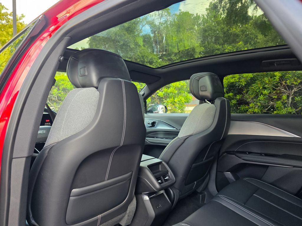Certified 2024 Cadillac Lyriq Tech RWD image 23