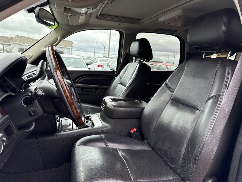 Used 2012 GMC Yukon Denali AWD/4WD image 14